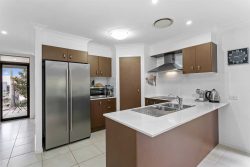 61 Liberty Cct, North Lakes QLD 4509, Australia