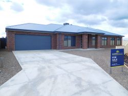 10 Stirling Ct, Shepparton VIC 3630, Australia