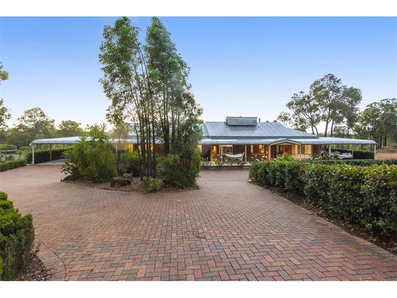 186 Versteeg Grove, Martin WA 6110, Australia