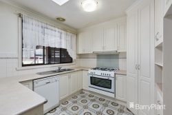 71 View Mount Rd, Glen Waverley VIC 3150, Australia