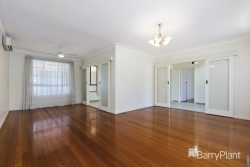 71 View Mount Rd, Glen Waverley VIC 3150, Australia