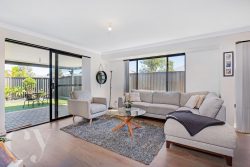 27 Gladstonbury Parade, Baldivis WA 6171, Australia