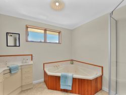 38 Hoult Crescent, Stoke, Nelson, Nelson / Tasman, 7011, New Zealand