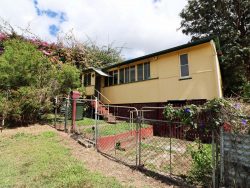 9 Lilian St, Herberton QLD 4887, Australia