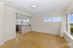 2/6 Corunna Road, Milford, North Shore City, Auckland, 0620, New Zealand