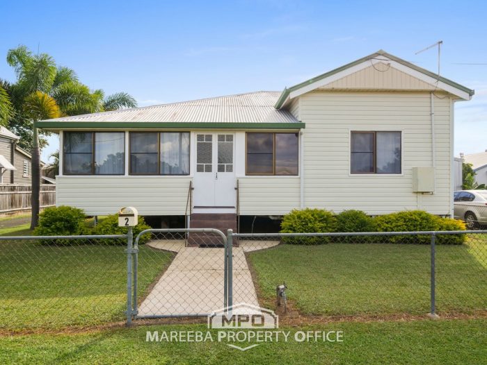 2 Reids Ave, Mareeba QLD 4880, Australia