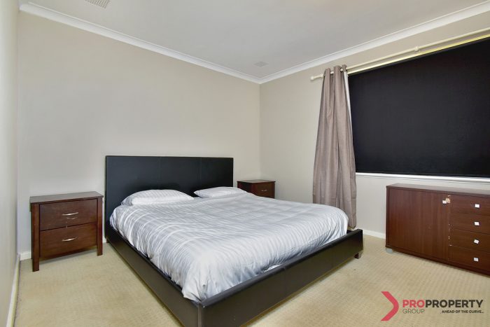 253 Belgravia St, Cloverdale WA 6105, Australia