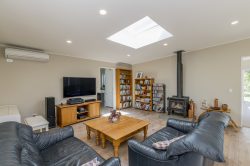 16 Sunny Glen, Waikanae, Kapiti Coast, Wellington, 5036, New Zealand