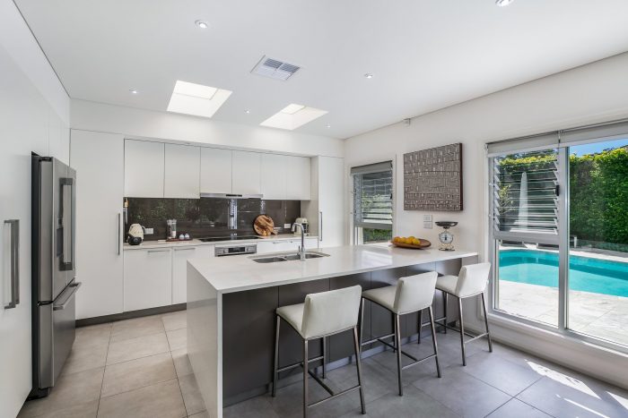 5 Snowy Pl, Sylvania Waters NSW 2224, Australia