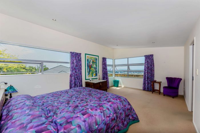 70 Waldorf Crescent, Orewa, Rodney, Auckland, 0931, New Zealand