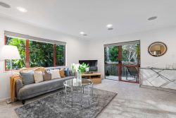 30a Brunton Place, Glenfield, North Shore City, Auckland, 0629, New Zealand