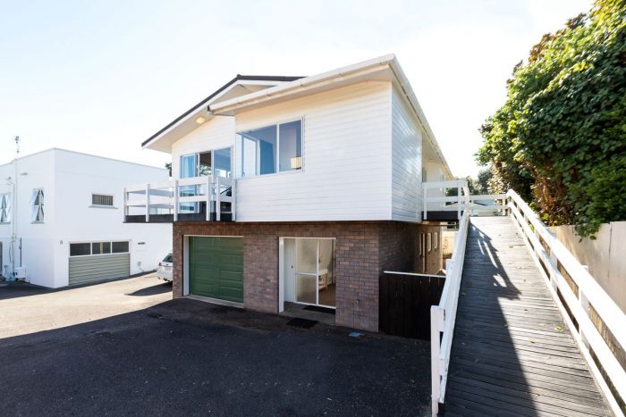 8B Whiteley Street, Moturoa, New Plymouth, Taranaki, 4310, New Zealand