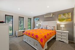 3 Paterson St, Croydon North VIC 3136, Australia