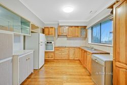 22 Brazilia Dr, Glen Waverley VIC 3150, Australia