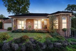 6/12 Calrossie Ave, Montmorency VIC 3094, Australia