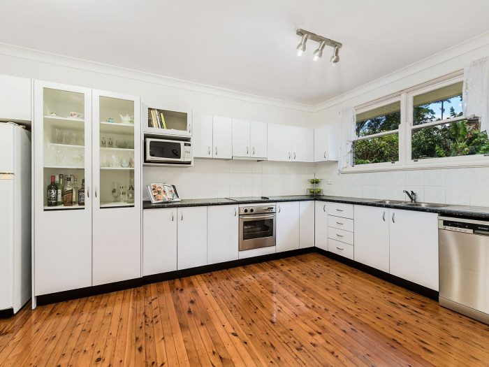 41 Cambridge Ave, North Rocks NSW 2151, Australia