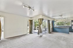 2 Kimber Hall Avenue, Blockhouse Bay, Auckland, 1041, New Zealand