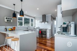 59 Raroa Terrace, Tawa, Wellington, 5028, New Zealand