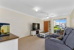 Unit 8/13-15 Kingston Dr, Banora Point NSW 2486, Australia