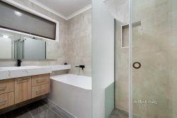 3 Robe Ct, Glen Waverley VIC 3150, Australia