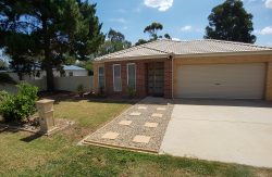 41 Townsend St, Howlong NSW 2643, Australia