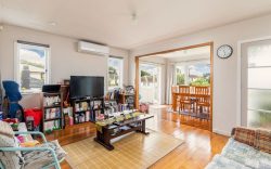 36A Farrelly Ave, Owairaka, Auckland, 1041, New Zealand