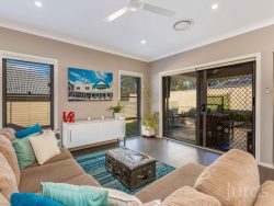 14 Ainsworth Cres, North Rothbury NSW 2335, Australia