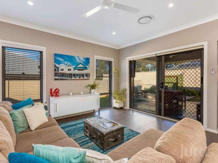 14 Ainsworth Cres, North Rothbury NSW 2335, Australia