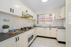 1/8 Marlowe St, Campsie NSW 2194, Australia