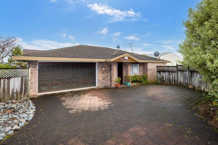 20B Steeple Rise, Pakuranga, Manukau City, Auckland, 2010, New Zealan