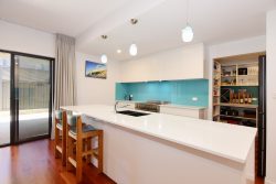 8 Monarch Pl, Callala Bay NSW 2540, Australia