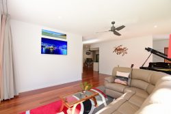 8 Monarch Pl, Callala Bay NSW 2540, Australia
