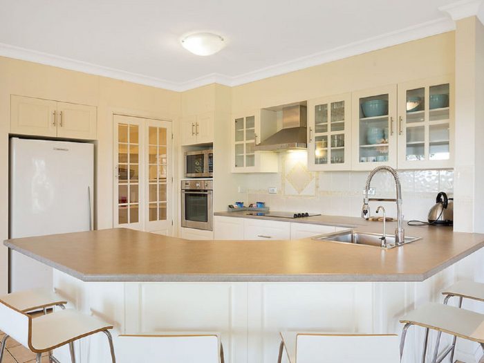 2 Gareth Ave, Narooma NSW 2546, Australia