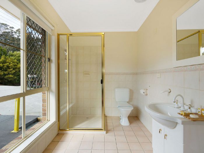 2 Gareth Ave, Narooma NSW 2546, Australia