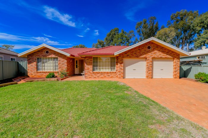 39 Murrumbidgee Pl, Dubbo NSW 2830, Australia