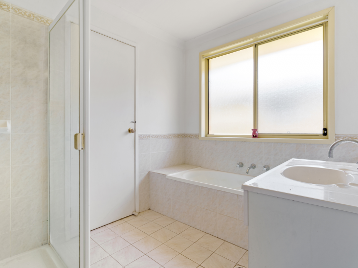 14 Knight Cl, Ourimbah NSW 2258, Australia