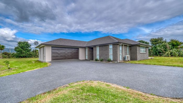 20 Kokopu Street, Ahipara, Northland, 0481, New Zealand