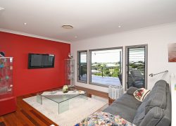 16 Highview Dr, Craignish QLD 4655, Australia