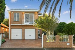 4 Banks St, Monterey NSW 2217, Australia