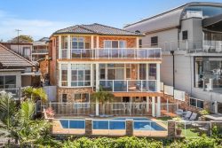 43 Burnell St, Russell Lea NSW 2046, Australia