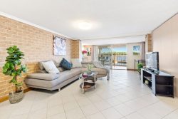 43 Burnell St, Russell Lea NSW 2046, Australia