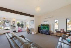 3 Cockatoo Ct, Mirador NSW 2548, Australia