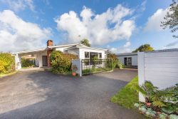 6/98 Roberts Road, Te Atatu South, Waitakere City, Auckland, 0610, New Zealand