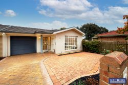 27 Burraly Ct, Ngunnawal ACT 2913, Australia