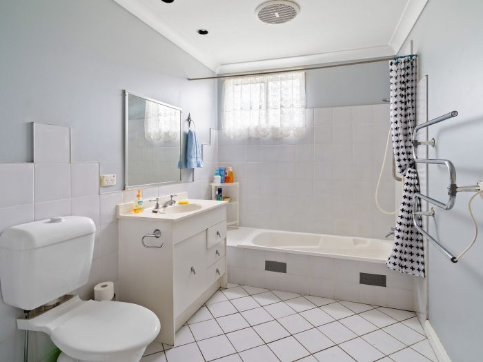 5 Victoria St, Windermere Park NSW 2264, Australia