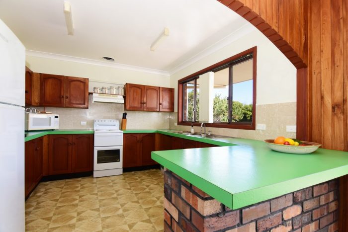 70 Plantation Point Parade, Vincentia NSW 2540, Australia