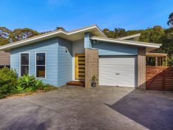 44 Yabbarra Dr, Dalmeny NSW 2546, Australia