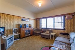 18 Corra Lyn Ave, Batlow NSW 2730, Australia