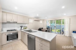 38 Corymbia St, Croudace Bay NSW 2280, Australia