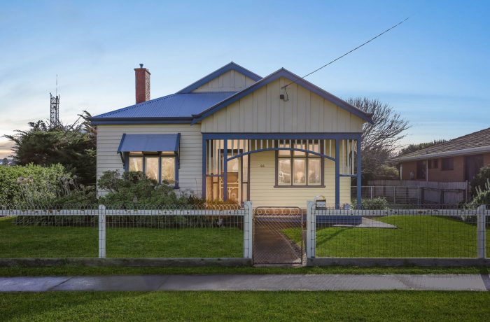 44 Cox St, Port Fairy VIC 3284, Australia